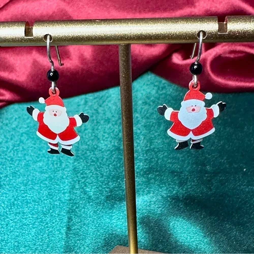 Santa Claus Christmas Earrings – Festive Holiday Jewelry with 925 Silver Hooks